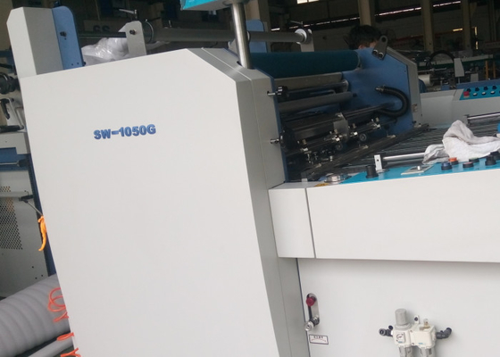 中国 オフセット印刷業界のための自動Feedarの商業ラミネータ機械 サプライヤー