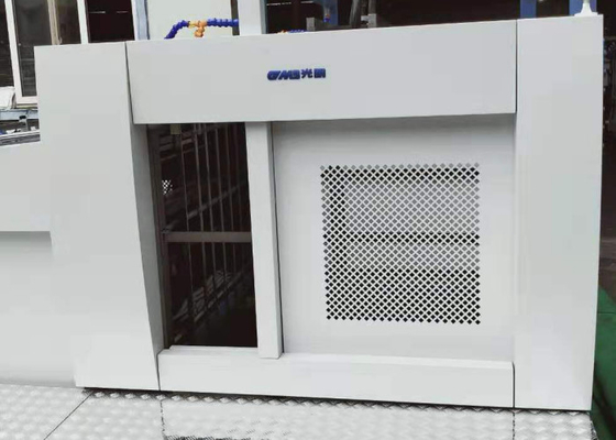 中国 高精度の自動カウントのラベル機械が付いている大きいFeedar産業薄板になる装置 サプライヤー